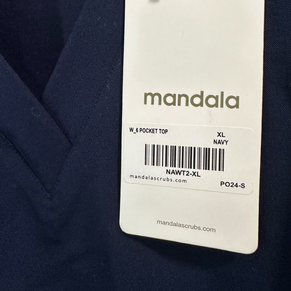Mándala new scrub top